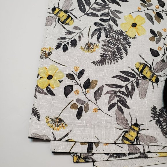 Bee Wildflower Placemats, Set of 4, Yellow Flowers Black, Cottagecore, NWT - Picture 2 of 6